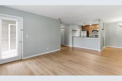 120 Glengarry Drive #109, Bloomingdale, IL 60108 - Photo 5