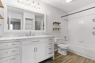 120 Glengarry Dr, Bloomingdale, IL 60108 - Photo 13