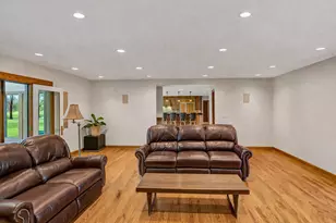 2321 Coach Rd, Long Grove, IL 60047 - Photo 15