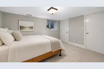 3653 N Bosworth Avenue, Chicago, IL 60613 - Photo 29