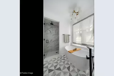 3653 N Bosworth Avenue, Chicago, IL 60613 - Photo 19
