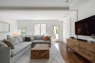 3653 N Bosworth Ave, Chicago, IL 60613 - Photo 9