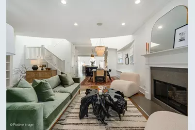 3653 N Bosworth Avenue, Chicago, IL 60613 - Photo 11