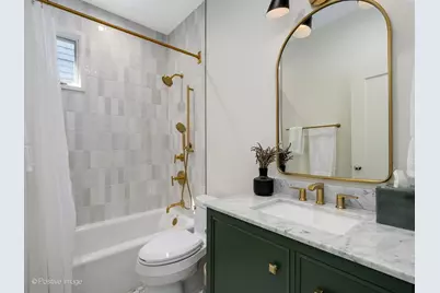 3653 N Bosworth Avenue, Chicago, IL 60613 - Photo 23