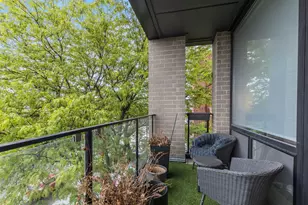 2423 W Fullerton Ave, Chicago, IL 60647 - Photo 19