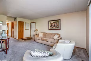 5031 Circle Dr, Crestwood, IL 60418 - Photo 5