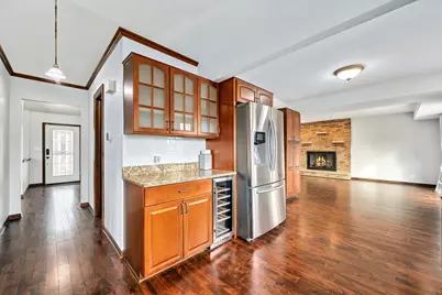 887 Braintree Lane, Bartlett, IL 60103 - Photo 7