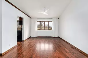 887 Braintree Ln, Bartlett, IL 60103 - Photo 5