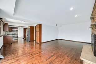 887 Braintree Ln, Bartlett, IL 60103 - Photo 9