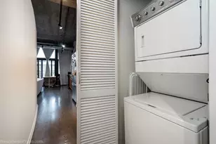 210 S Desplaines St, Chicago, IL 60661 - Photo 13