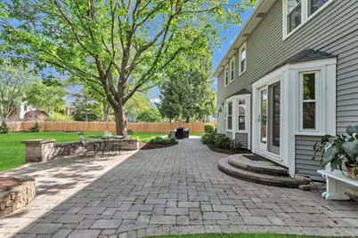 2045 Somerset Lane, Wheaton, IL 60189 - Photo 49