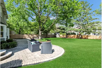 2045 Somerset Lane, Wheaton, IL 60189 - Photo 47