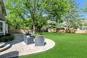 2045 Somerset Ln, Wheaton, IL 60189 - Photo 47