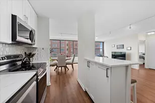 3900 N Lake Shore Dr, Chicago, IL 60613 - Photo 5