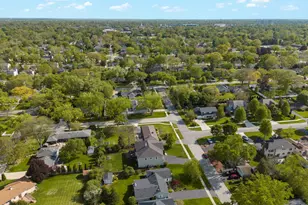 1711 Driving Park Rd, Wheaton, IL 60187 - Photo 37