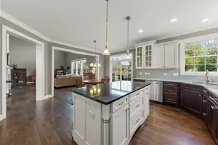 1711 Driving Park Rd, Wheaton, IL 60187 - Photo 9