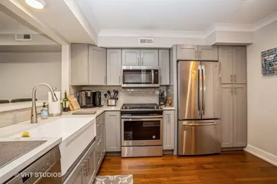 546 E Windgate Court, Arlington Heights, IL 60005 - Photo 5