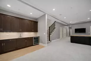 2140 N Clifton Ave, Chicago, IL 60614 - Photo 29