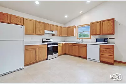 247-253 N Cross Street, Sycamore, IL 60178 - Photo 27