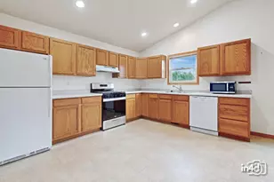 247-253 N Cross St, Sycamore, IL 60178 - Photo 27