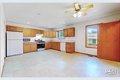 247-253 N Cross Street, Sycamore, IL 60178 - Photo 25