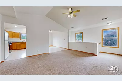 247-253 N Cross Street, Sycamore, IL 60178 - Photo 15