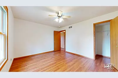 247-253 N Cross Street, Sycamore, IL 60178 - Photo 11