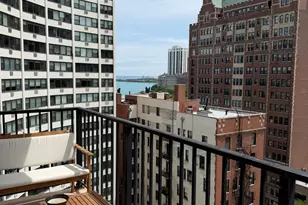 71 E Division St, Chicago, IL 60610 - Photo 15