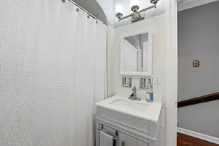 6822 N Kenton Ave, Lincolnwood, IL 60712 - Photo 15
