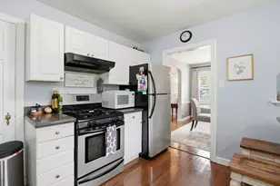 6822 N Kenton Ave, Lincolnwood, IL 60712 - Photo 9