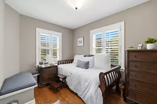 6822 N Kenton Ave, Lincolnwood, IL 60712 - Photo 13