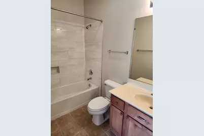 1844 N Lockwood Avenue #B, Chicago, IL 60639 - Photo 15