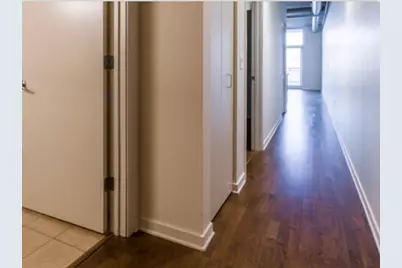 700 N Larrabee Street #1704, Chicago, IL 60654 - Photo 9