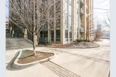 700 N Larrabee Street #1704, Chicago, IL 60654 - Photo 33
