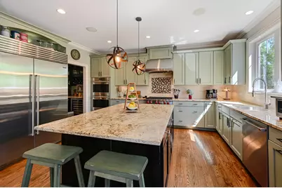 5607 Hillcrest Road, Downers Grove, IL 60516 - Photo 11