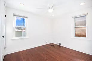 5229 S Meade Ave, Chicago, IL 60638 - Photo 7