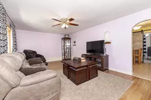 428 E Timber St, Pontiac, IL 61764 - Photo 5