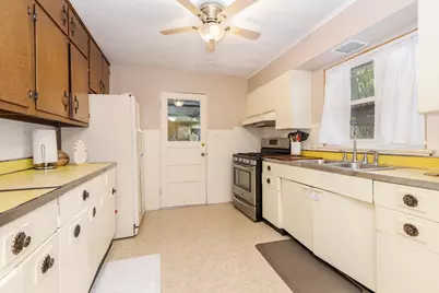 428 E Timber Street, Pontiac, IL 61764 - Photo 13