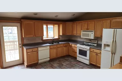 34611 N Iroquois Trail, McHenry, IL 60051 - Photo 25