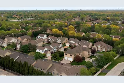 3098 Rosebrook Circle, Westchester, IL 60154 - Photo 5
