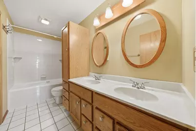 849 Colony Lake Drive, Schaumburg, IL 60194 - Photo 17