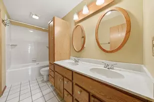 849 Colony Lake Dr, Schaumburg, IL 60194 - Photo 17