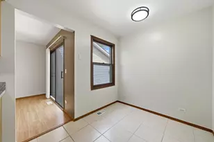 849 Colony Lake Dr, Schaumburg, IL 60194 - Photo 5