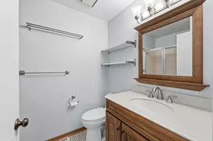 472 Elizabeth Dr, Wood Dale, IL 60191 - Photo 15