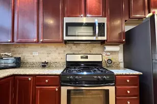 7048 N Damen Ave, Chicago, IL 60645 - Photo 1