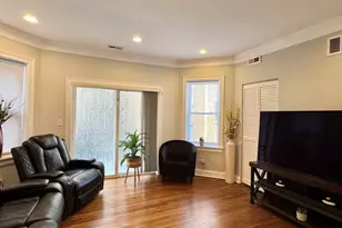 7048 N Damen Ave, Chicago, IL 60645 - Photo 3