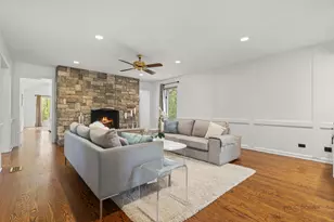 1541 Heritage Ct, Lake Forest, IL 60045 - Photo 15