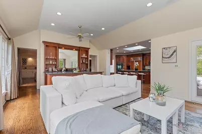 1541 Heritage Court, Lake Forest, IL 60045 - Photo 21
