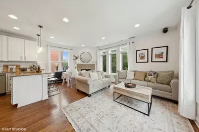 1308 W Fillmore Street #4, Chicago, IL 60607 - Photo 3