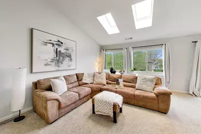 1068 Hidden Lake Drive #1068, Buffalo Grove, IL 60089 - Photo 7